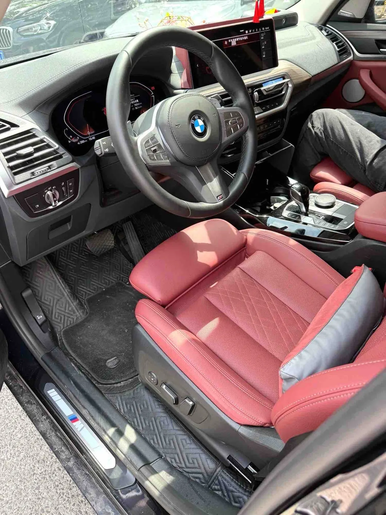 BMW 2023 X3 xDrive30i 2.0T Leading M Obsidian Night Suit Automatic Gear 3