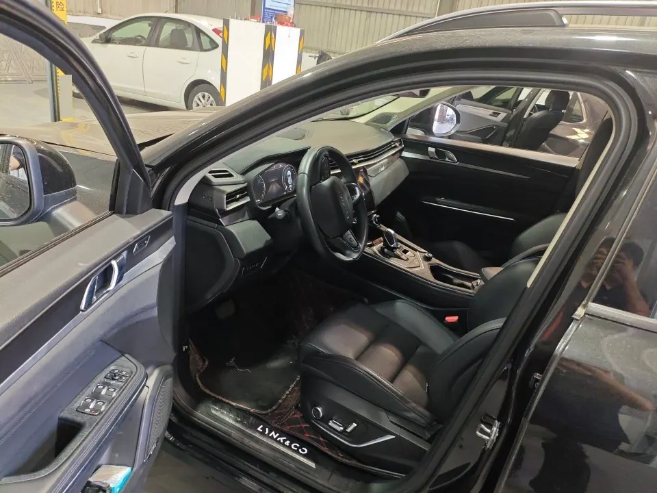 LYNK&amp;CO 2021 LYNK&amp;CO 01 2.0TD Two-Drive Pro Automatic 6