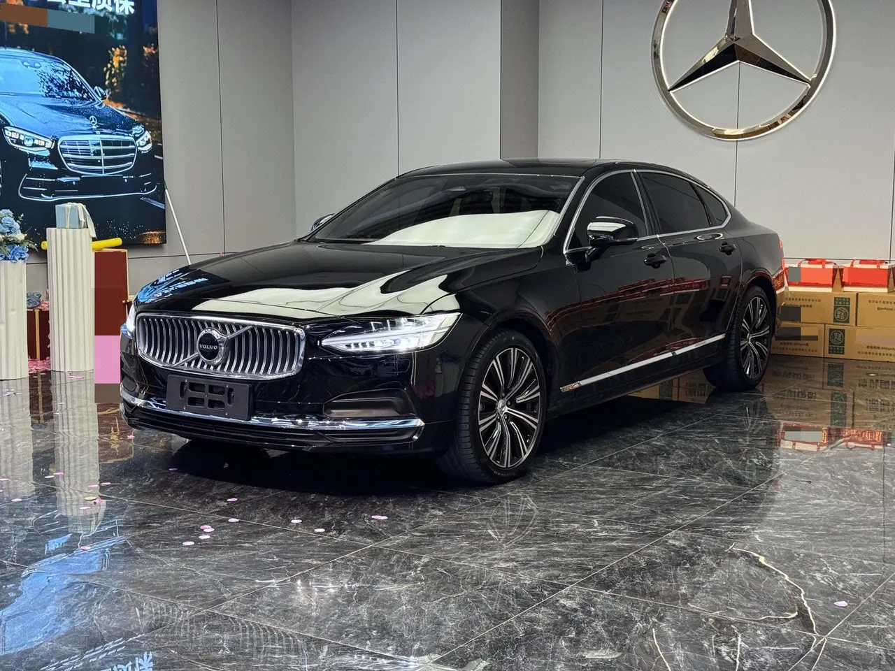 Open image lightbox: Volvo 2025 S90 48V 2.0T B5 Zhiyuan Deluxe Edition Automatic Gear