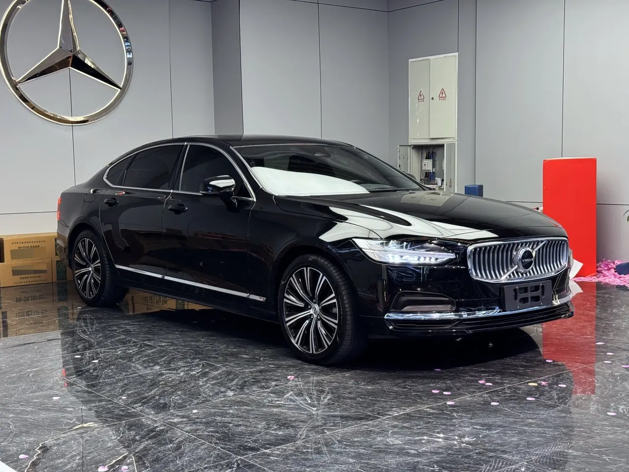 Volvo 2025 S90 48V 2.0T B5 Zhiyuan Deluxe Edition Automatic Gear 3