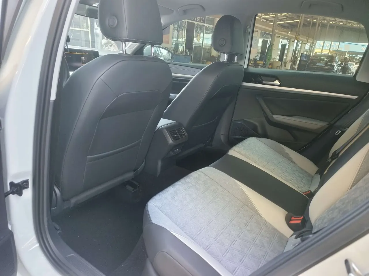 Volkswagen 2024 Lavida 1.5TSI 300TSI Full Escape Automatic Gear 5