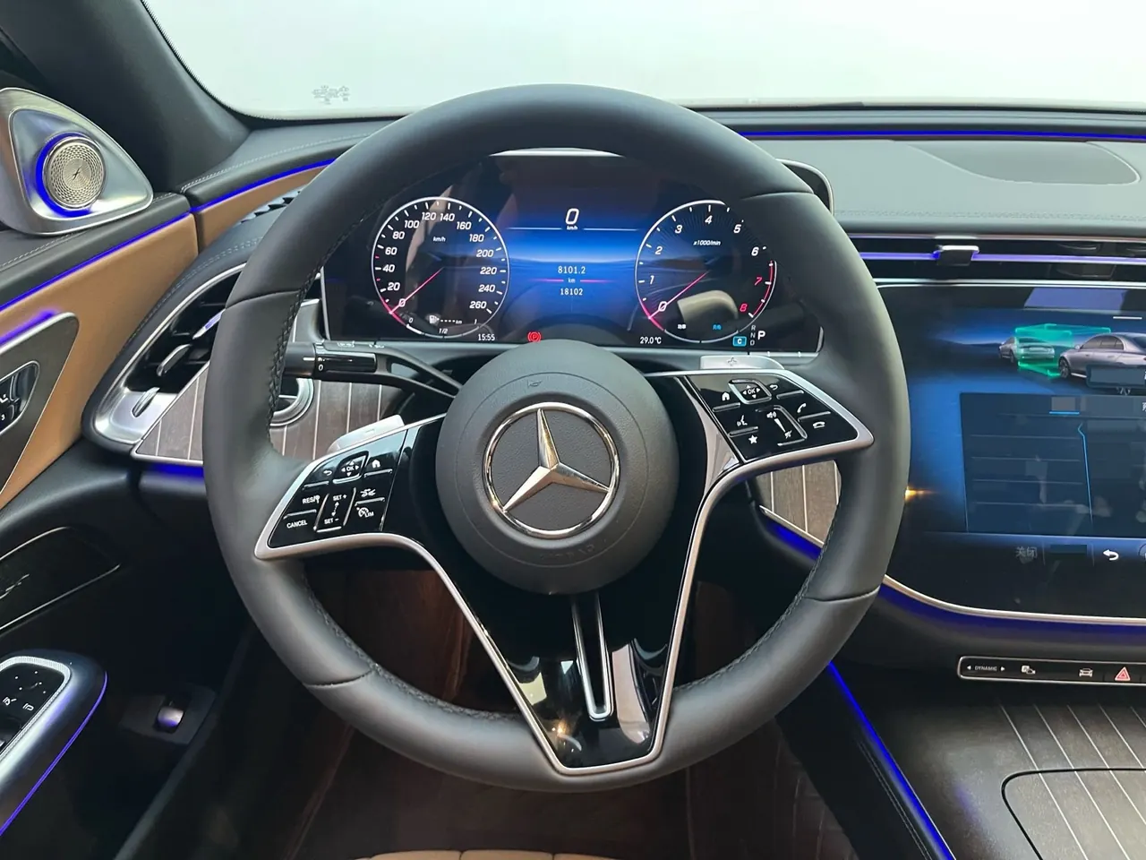 Mercedes Benz E-Class 2025 model E 300 L 48V 2.0T Luxury Edition Automatic 11