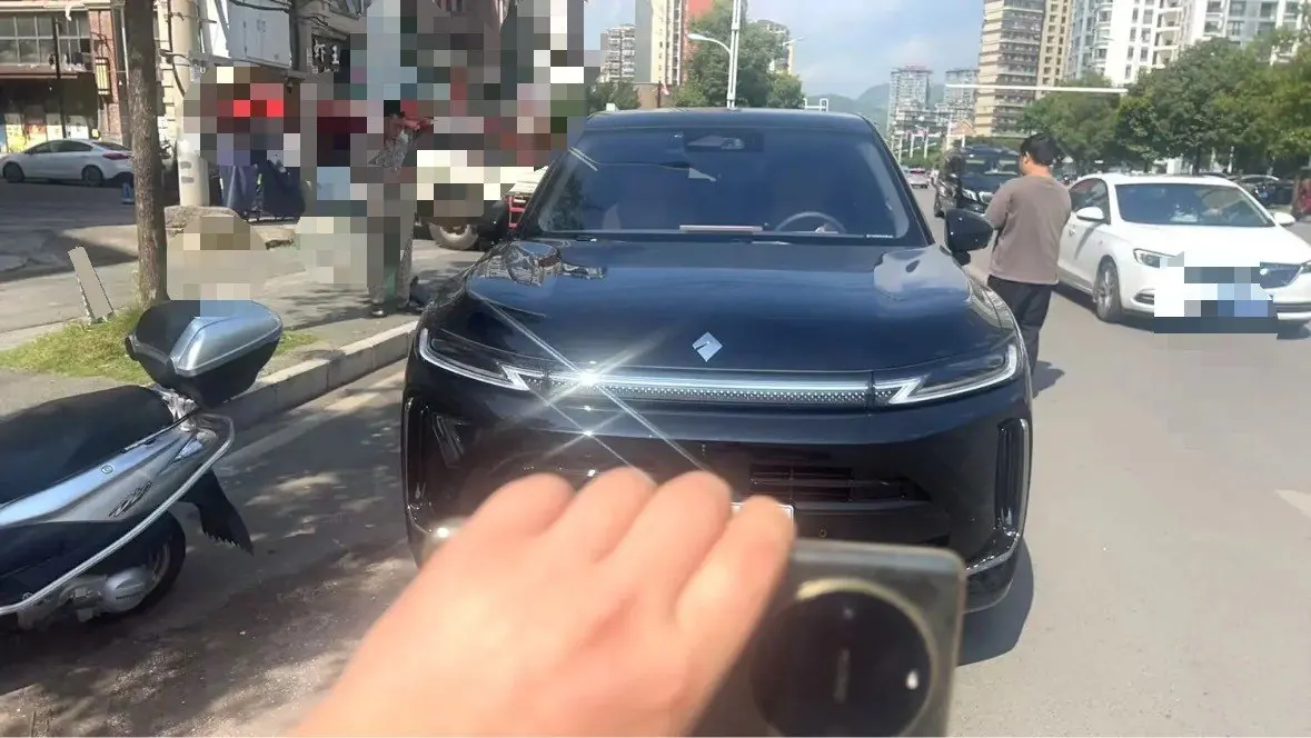 Huajing 2026 Huajing S 1.5T 235km 4-wheel drive dry Kun exclusive edition automatic gear 2