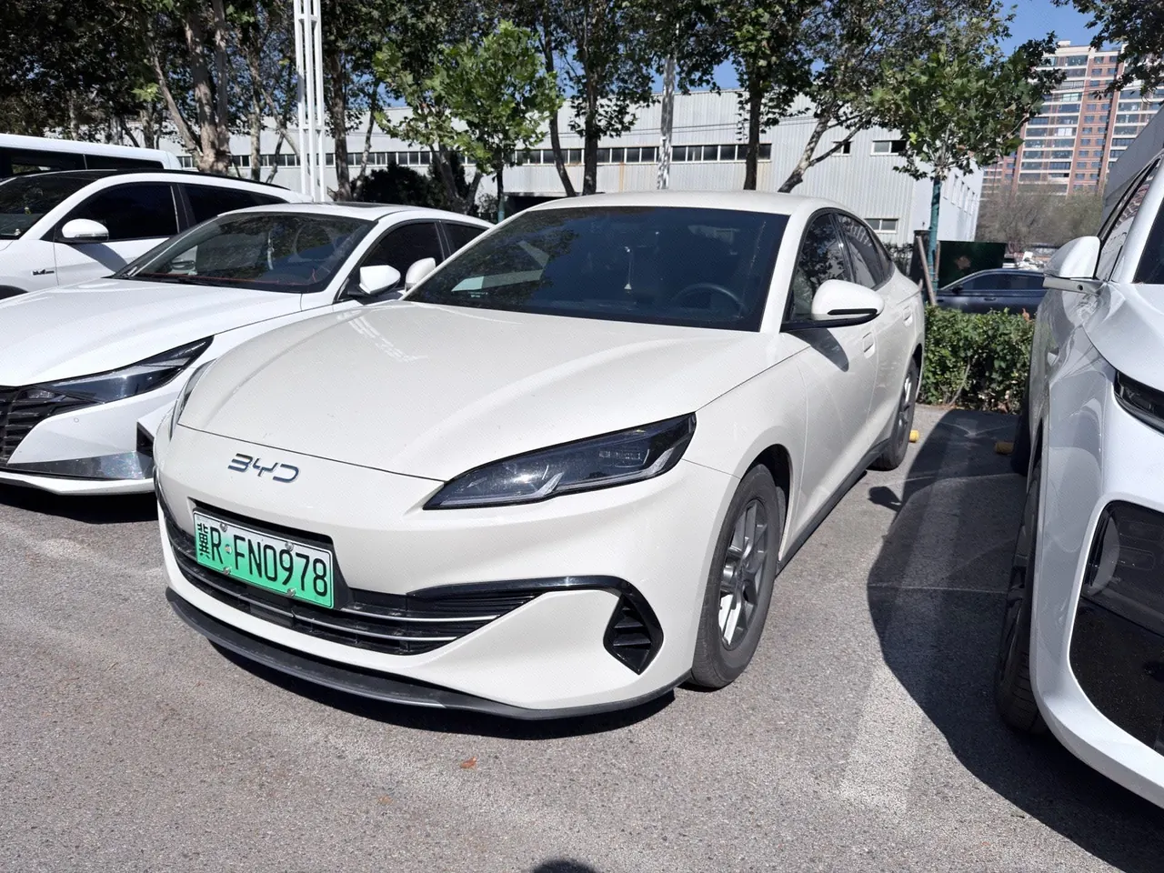 Open image lightbox: BYD 2024 seals 06 DM-i 1.5 stepless 80KM luxury automatic gear