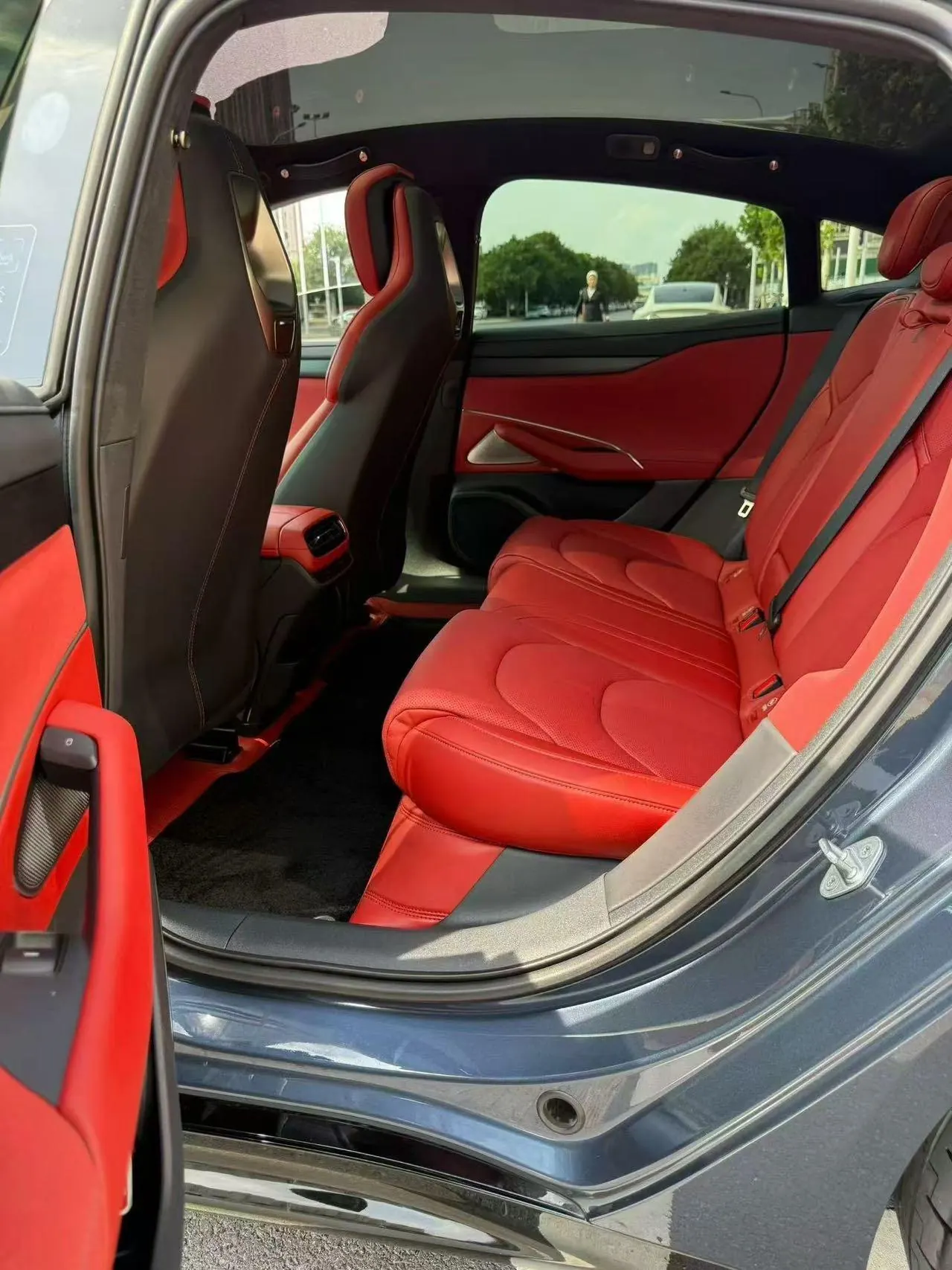 MI 2024 SU 7 830km Rear Drive Ultra Long Endurance High-end Smart Drive Pro Edition Automatic Gear 6