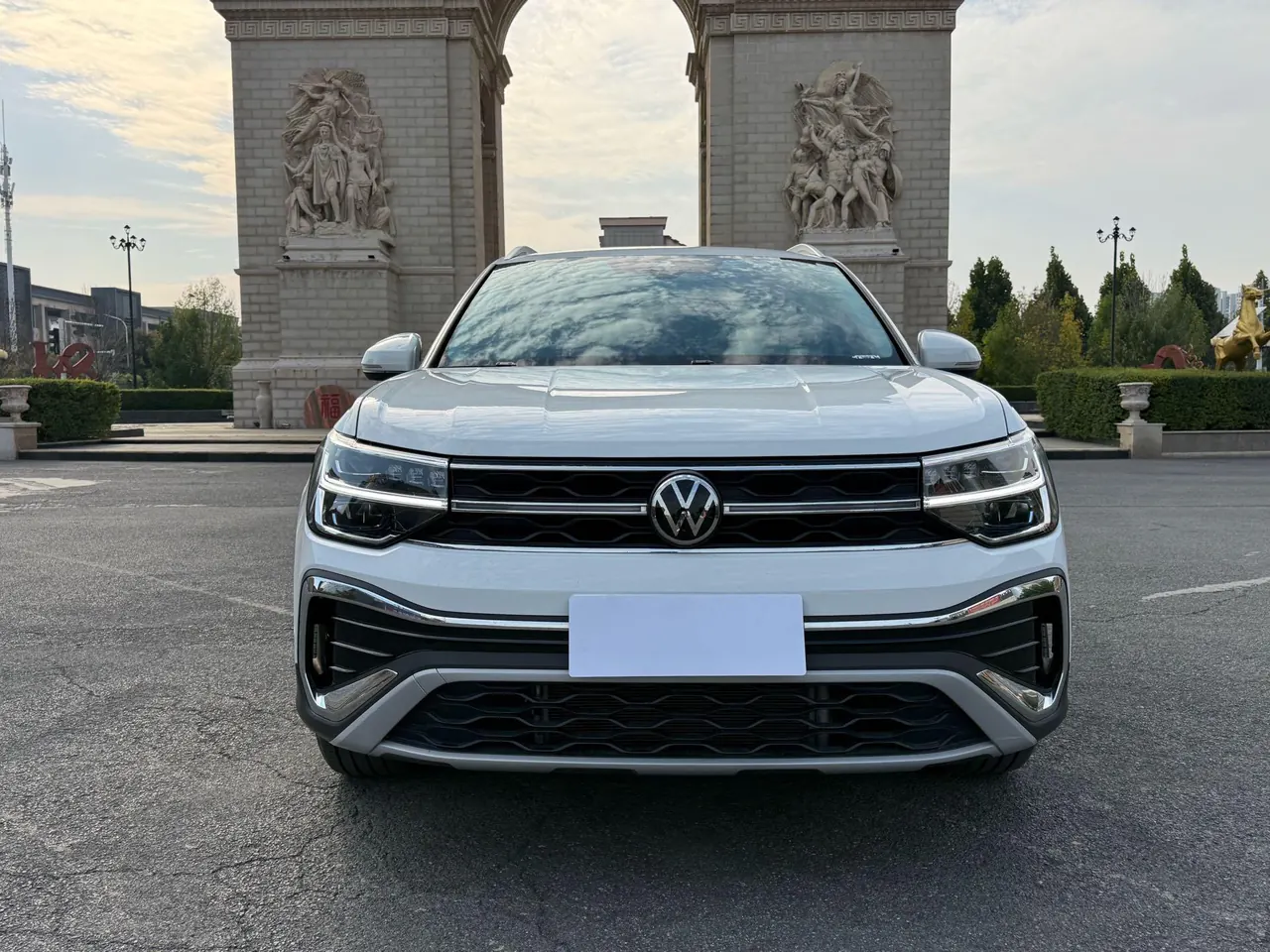 Volkswagen 2024 Tuyue 1.5TSI 300TSI Two-Drive Full Moon Edition Automatic Gear 2