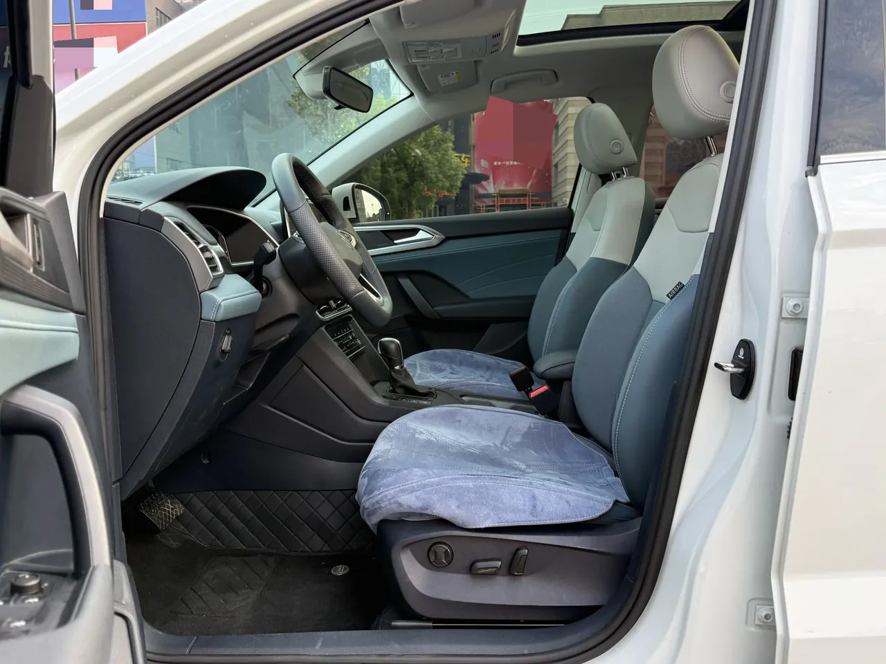 Volkswagen 2024 Tuyue 1.5TSI 300TSI Two-Drive Full Moon Edition Automatic Gear 4
