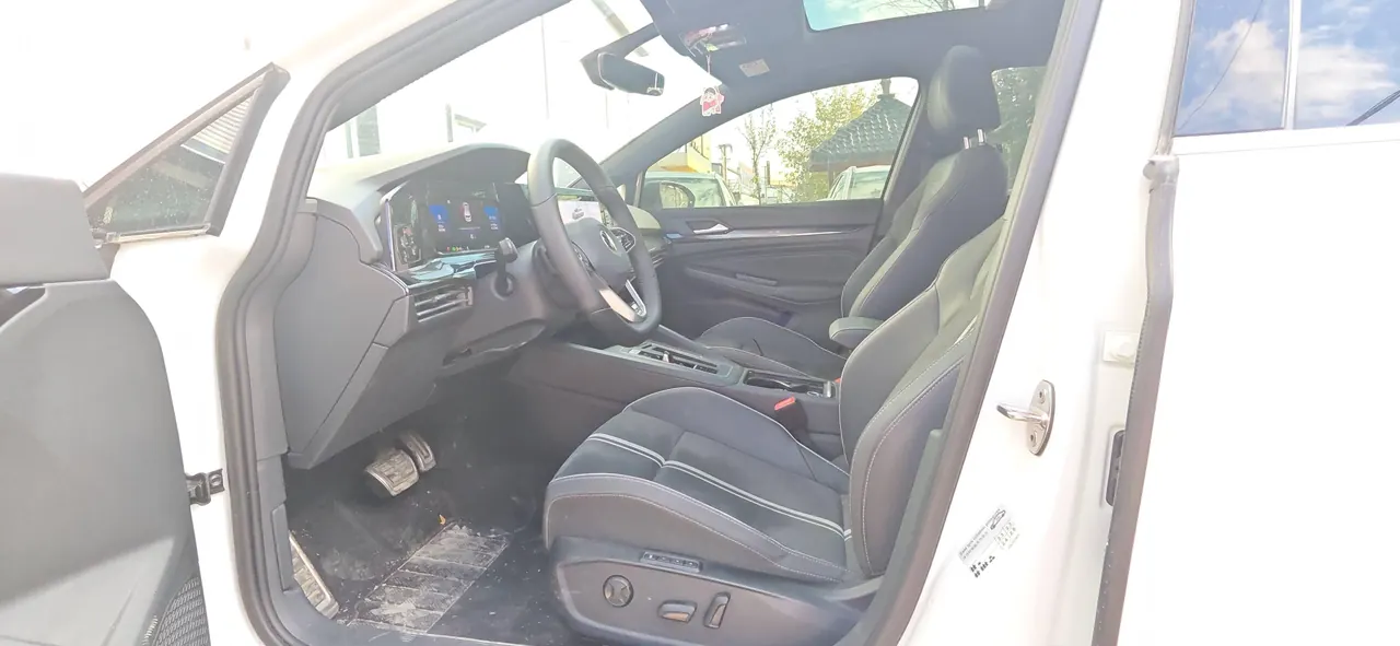 Volkswagen 2023 Golf 8 R-Line 1.4TSI 280TSI Lite Automatic 6