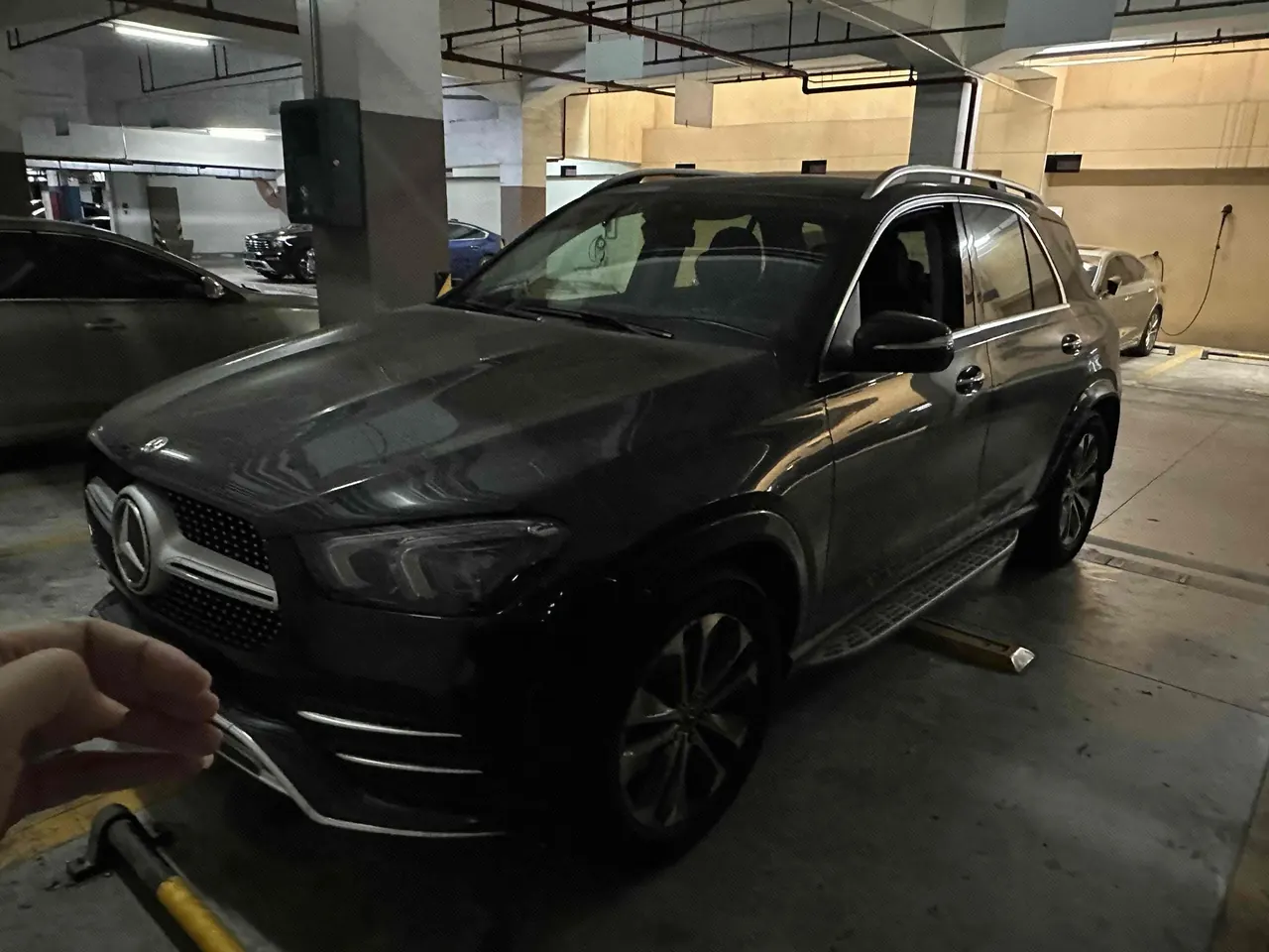 Открыть галерею: Mercedes Benz GLE (Imported) 2023 GLE 350 4MATIC 2.0T Fashion Automatic Gear
