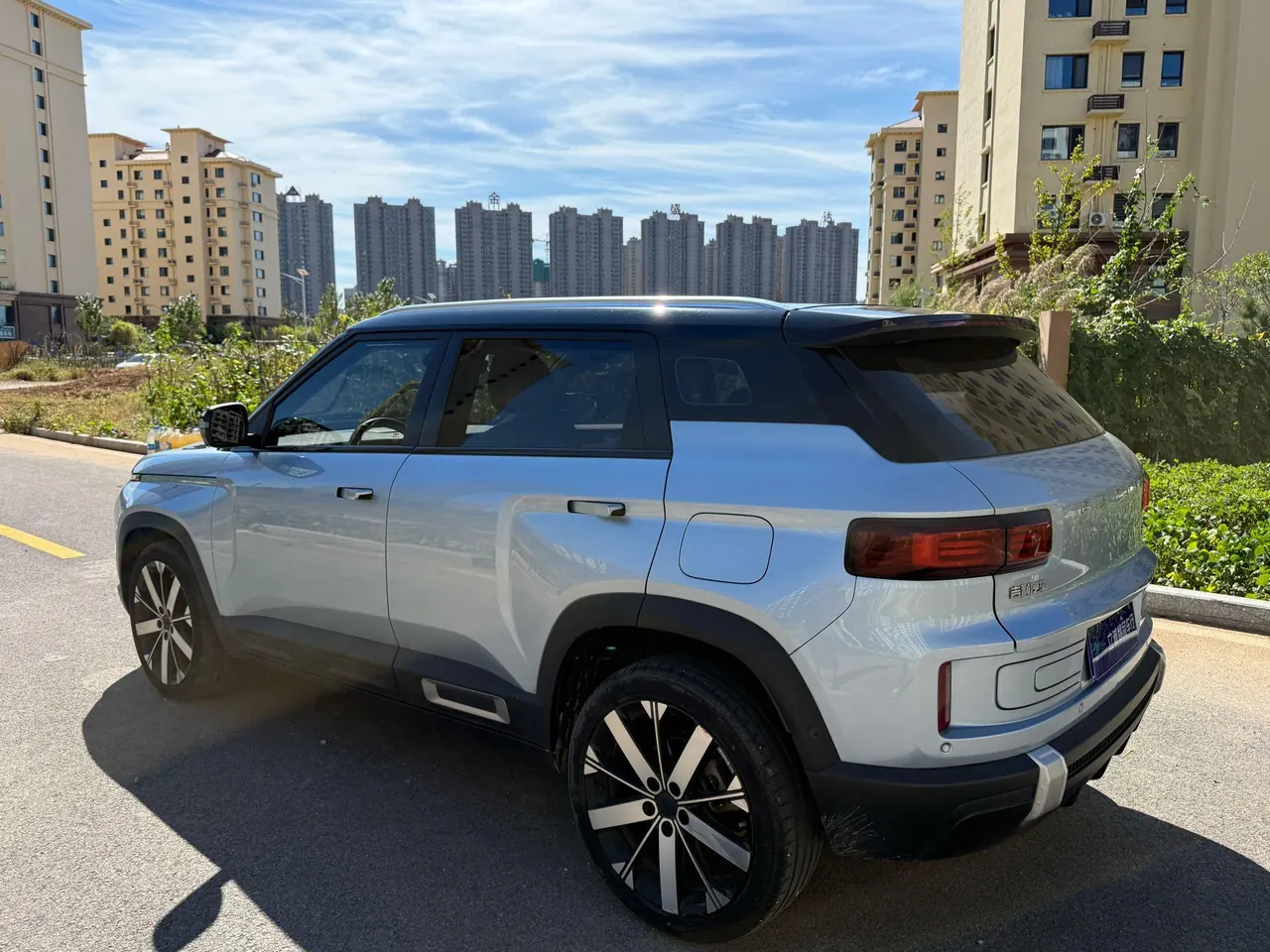 Geely 2023 icon 1.5TD chocolate alcohol version automatic gear 6