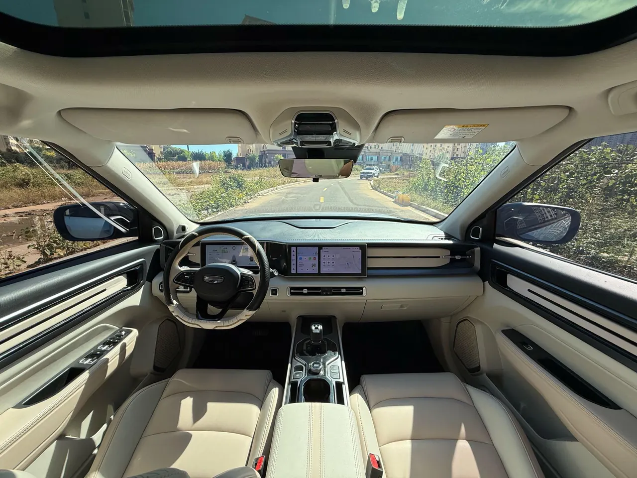 Geely 2023 icon 1.5TD chocolate alcohol version automatic gear 7