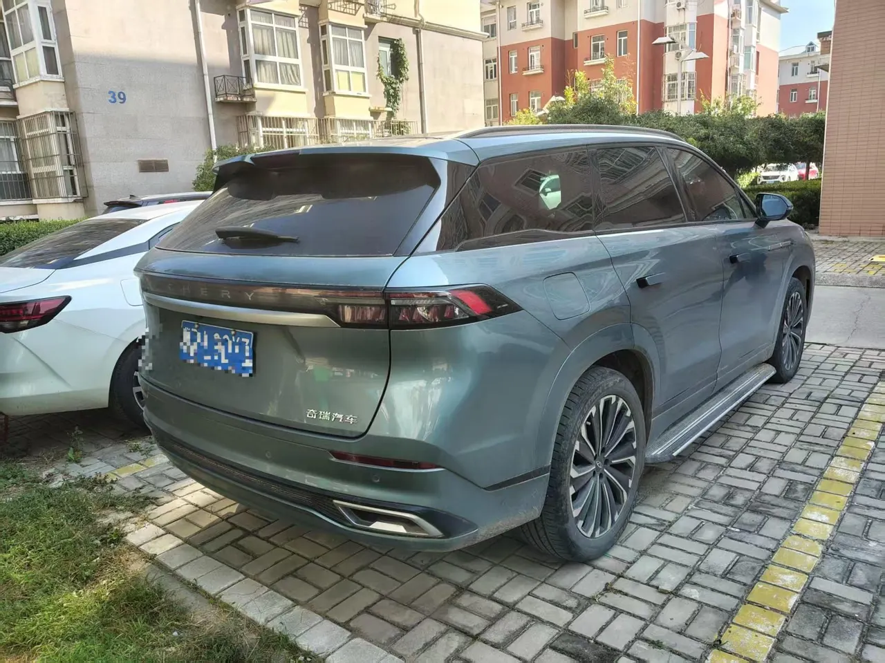 Chery 2023 Ruihu 9 2.0T 400T Two-Drive Deluxe Edition 5-seat Automatic Gear 2