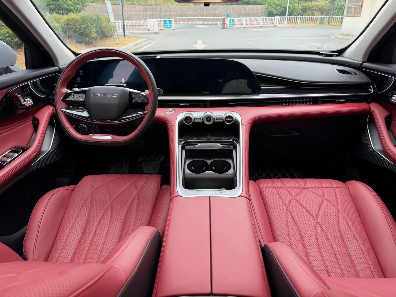 Xingtu 2023 Eta Eta Eta 2.0T 400T Four-wheel Drive Premium Edition Automatic Gear 12