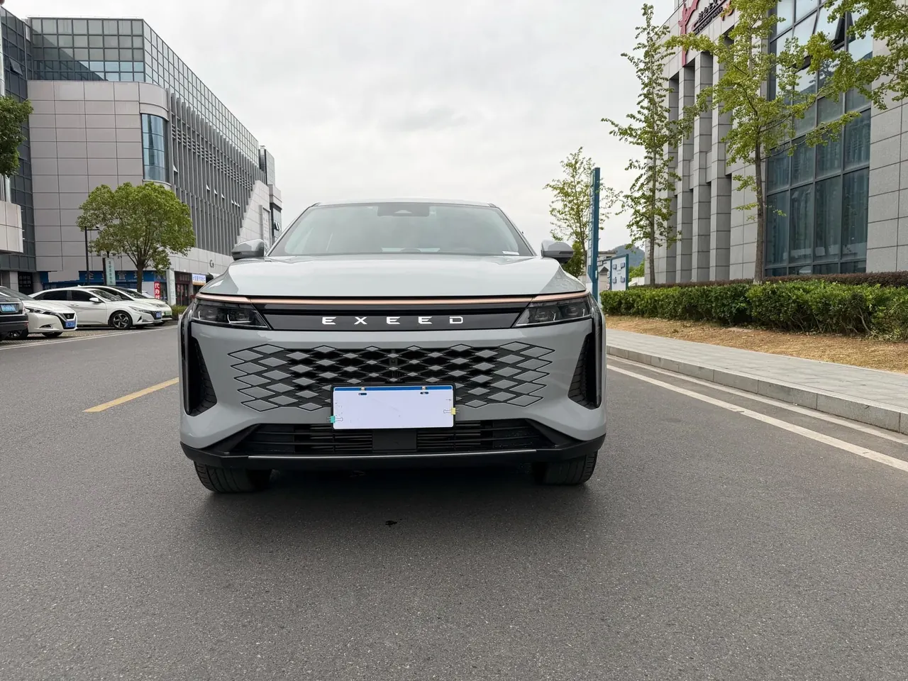 Xingtu 2023 Eta Eta Eta 2.0T 400T Four-wheel Drive Premium Edition Automatic Gear 2