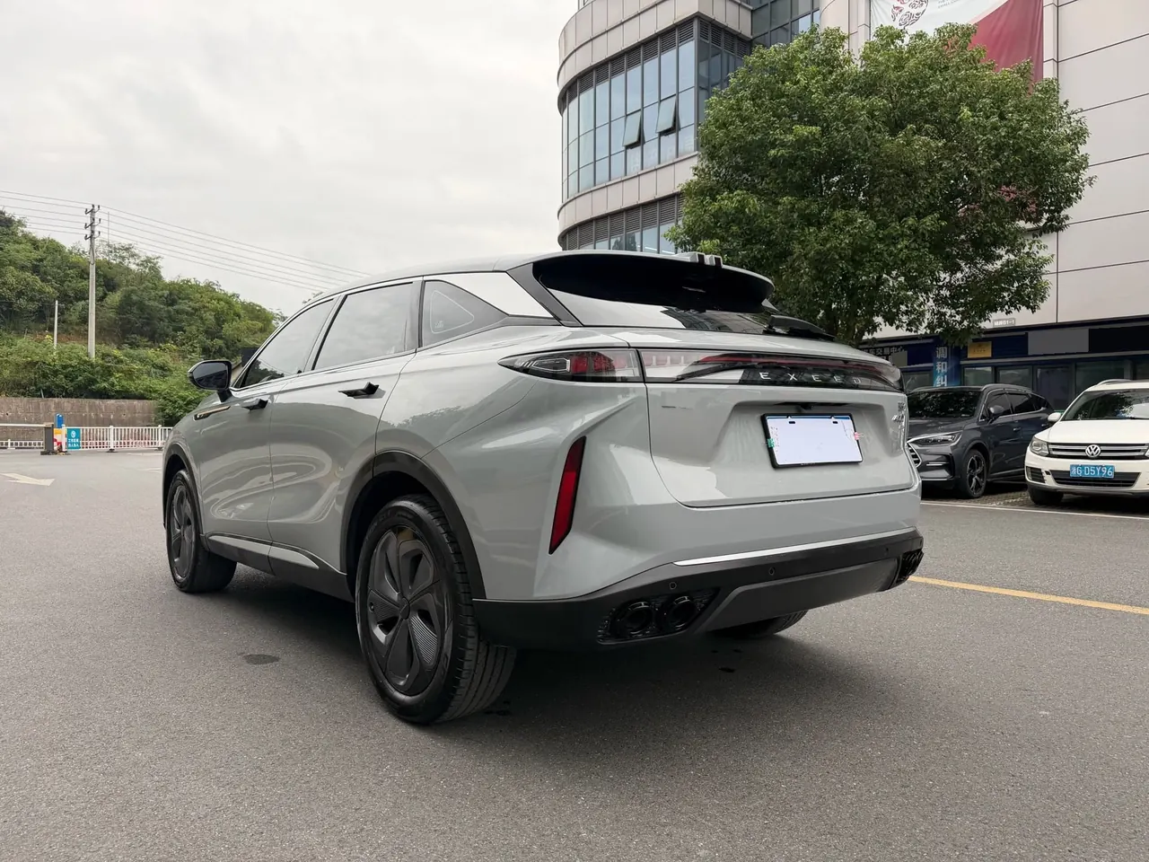 Xingtu 2023 Eta Eta Eta 2.0T 400T Four-wheel Drive Premium Edition Automatic Gear 7