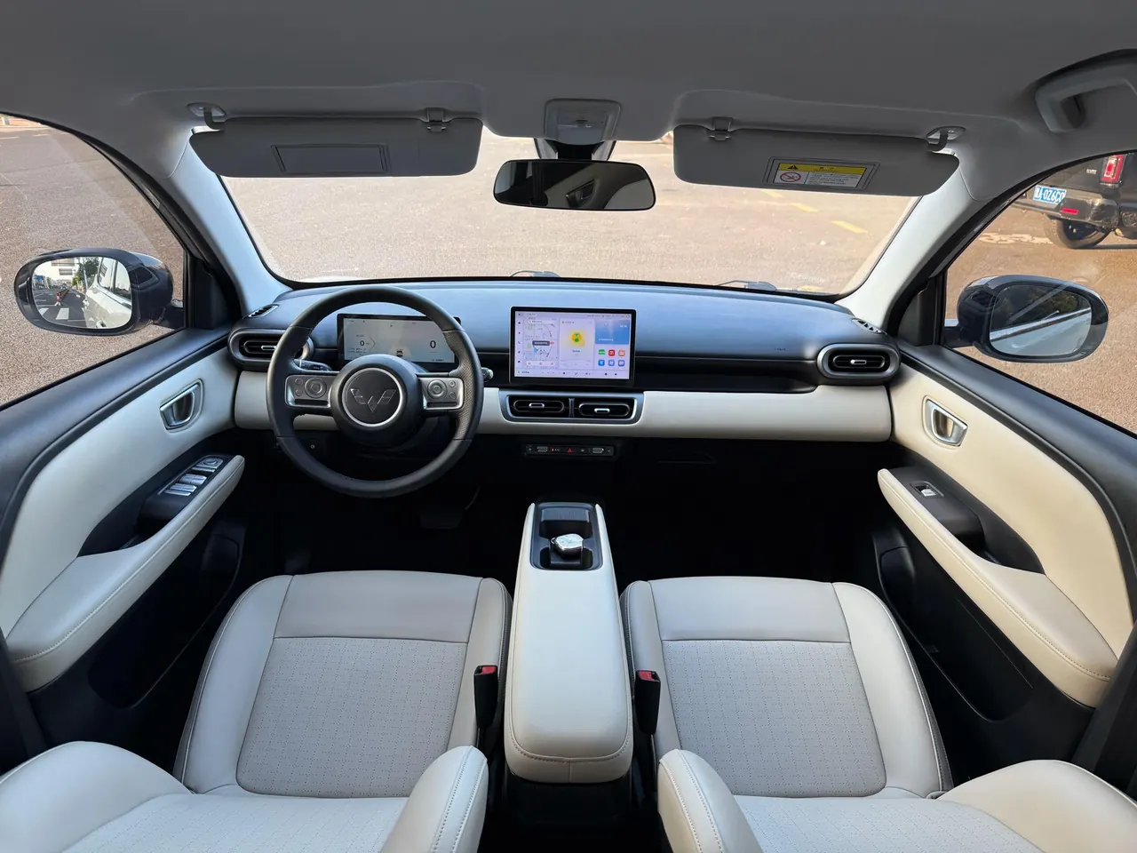 WuLing 2024 Plantronics PLUS 330km Five-seat Edition Automatic Gear 4