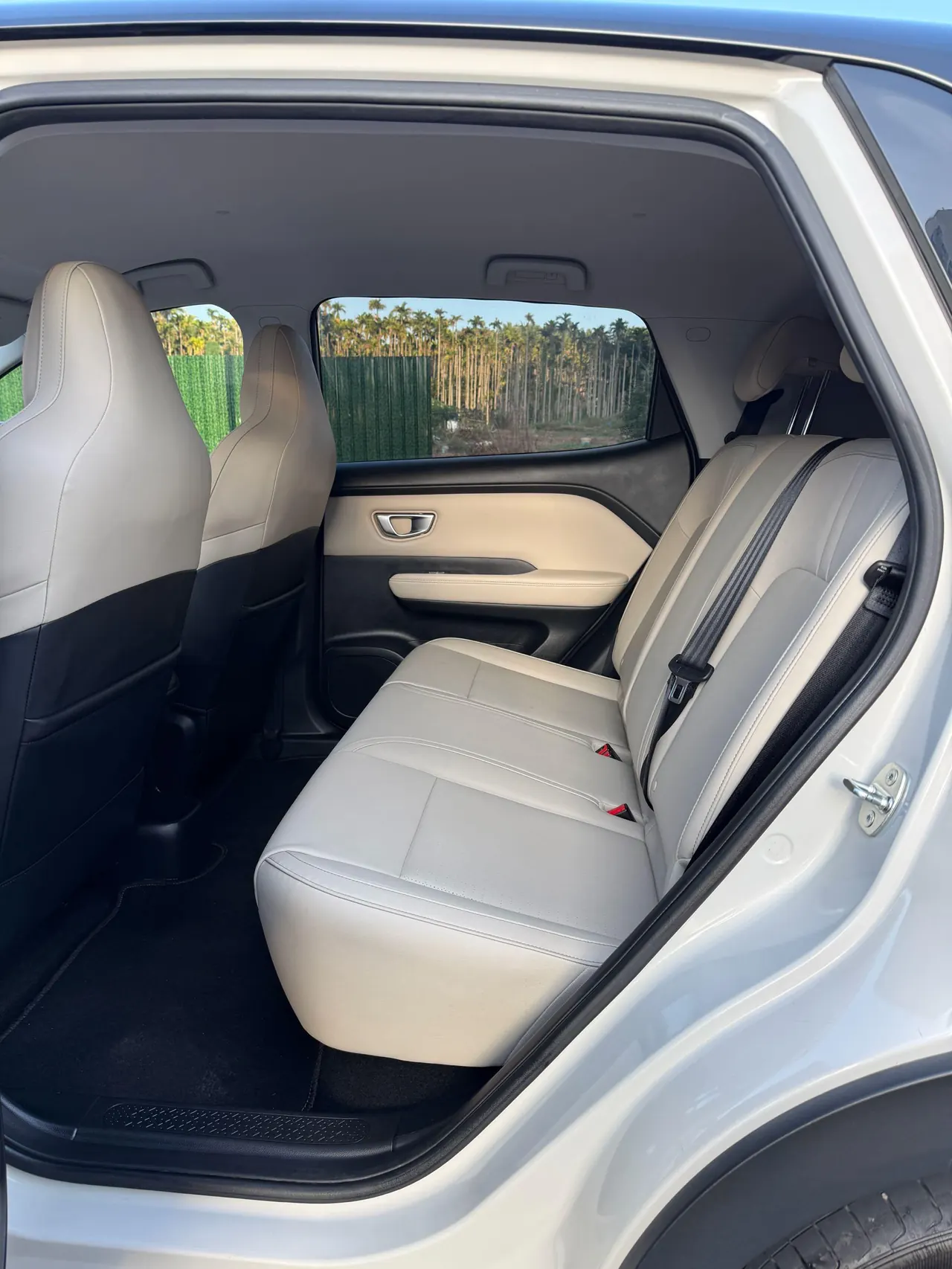 WuLing 2024 Plantronics PLUS 330km Five-seat Edition Automatic Gear 5