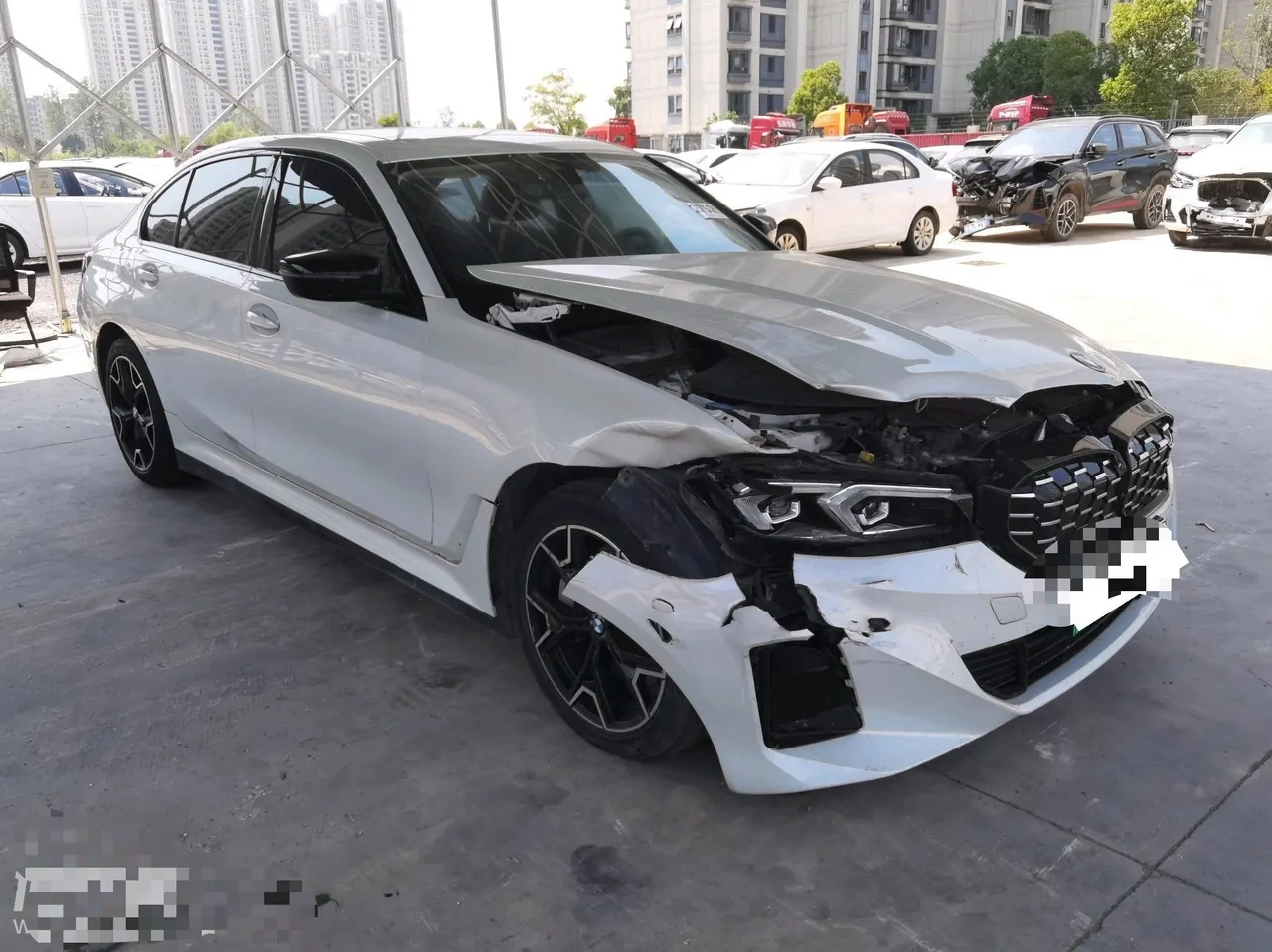 BMW 2023 i3 eDrive 40 L obsidian night suit automatic gear 9