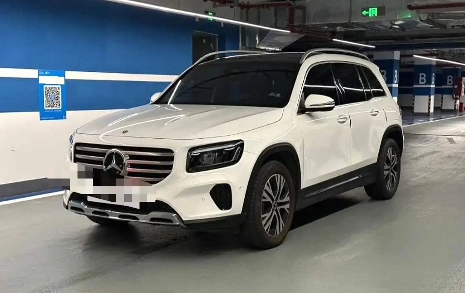 Open image lightbox: Mercedes Benz 2024 GLB 220 48V 2.0T Dynamic Automatic