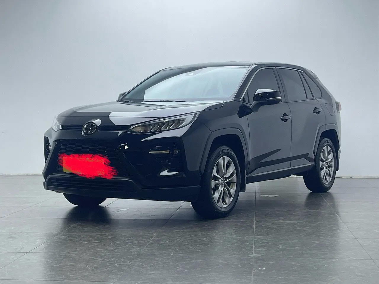 Open image lightbox: Toyota 2024 Wilanda 2.0 Stepless Two-Drive Leading Edition Automatic Gear