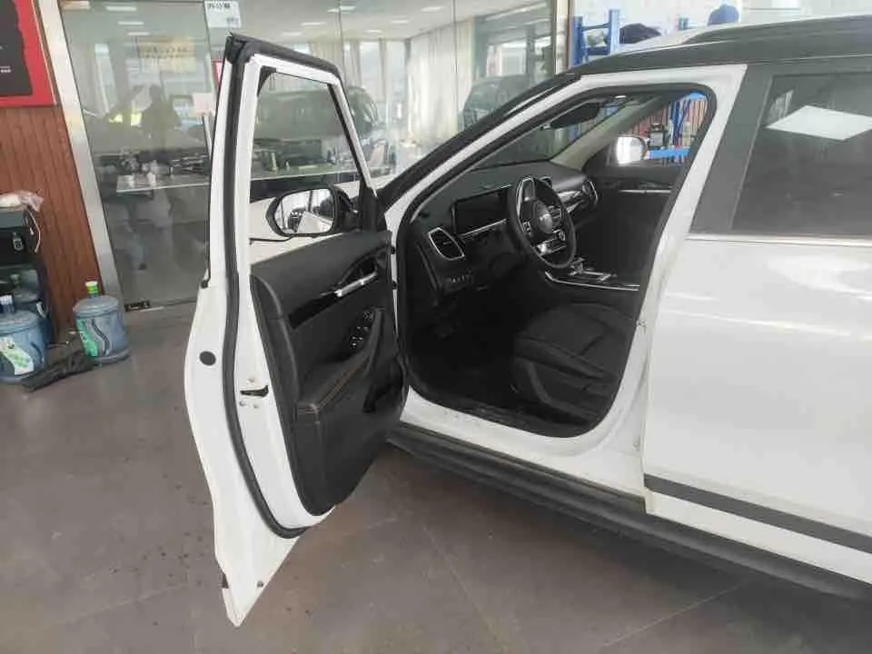 Kia 2023 Setus 1.5 Stepless Deluxe Edition Automatic Transmission 4