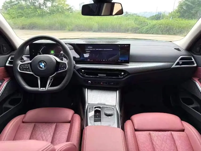 BMW 5 Series 2024 model 530Li 48V 2.0T Leading Edition M Sport Package Automatic 4