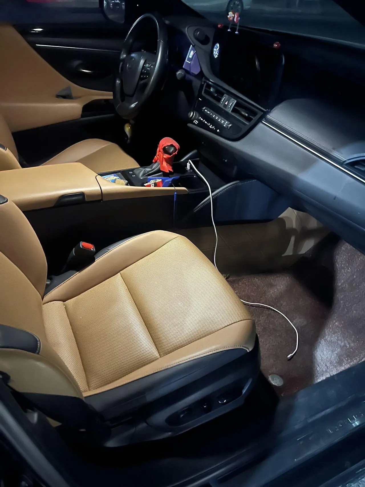 Lexus ES (Imported) 2023 ES200 2.0 Stepless Premium Edition Automatic Gear 5