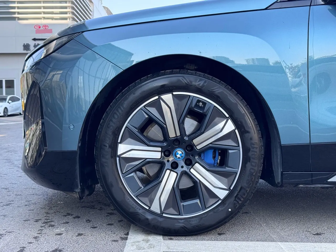 BMW iX (Imported) 2023 iX xDrive40 xDrive40 (Modified) Automatic Gear 14