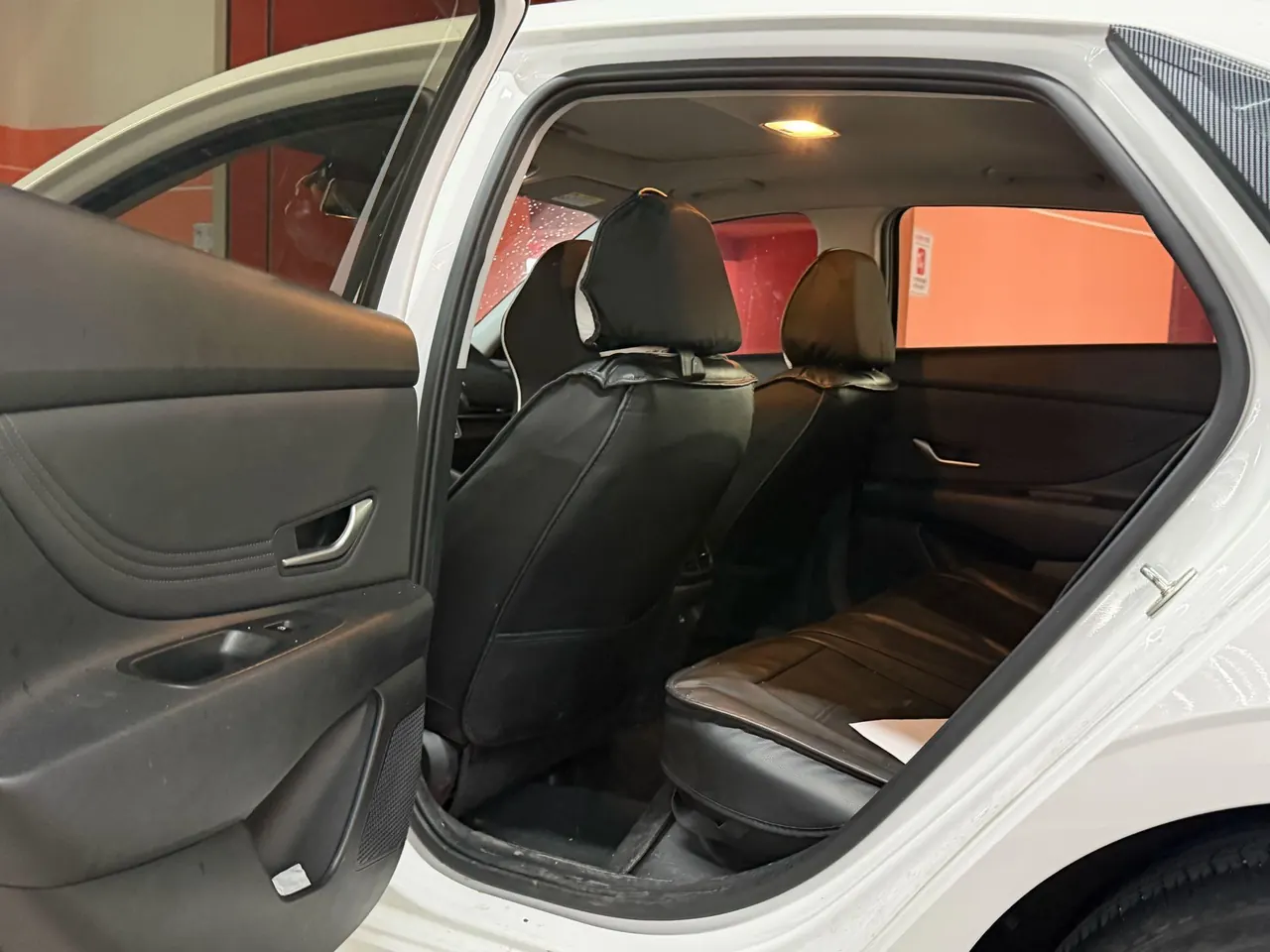 Hyundai 2022 Elantra -3-compartment 1.5 stepless LUX premium automatic gear 6