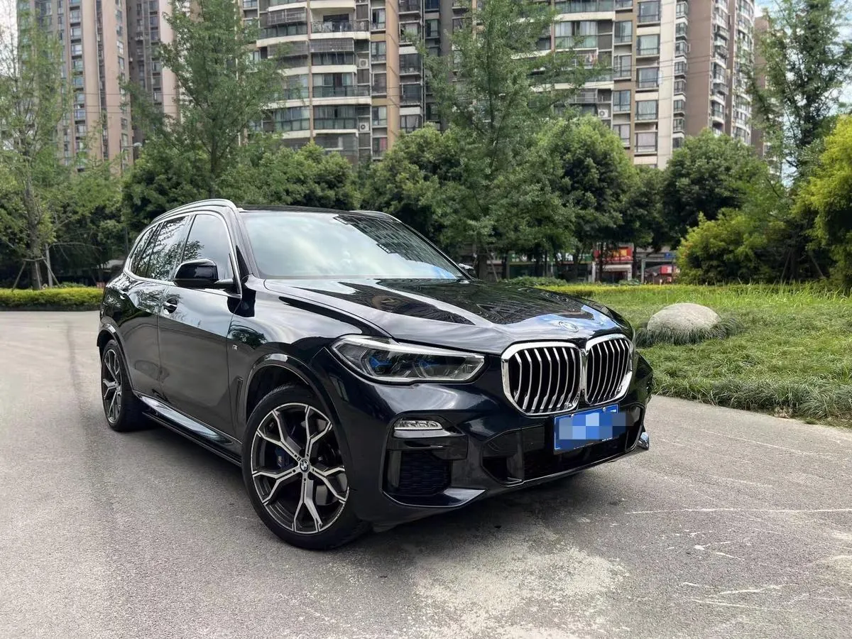 BMW 2023 X5 xDrive30Li 48V 2.0T exclusive m sports obsidian night suit automatic gear 2