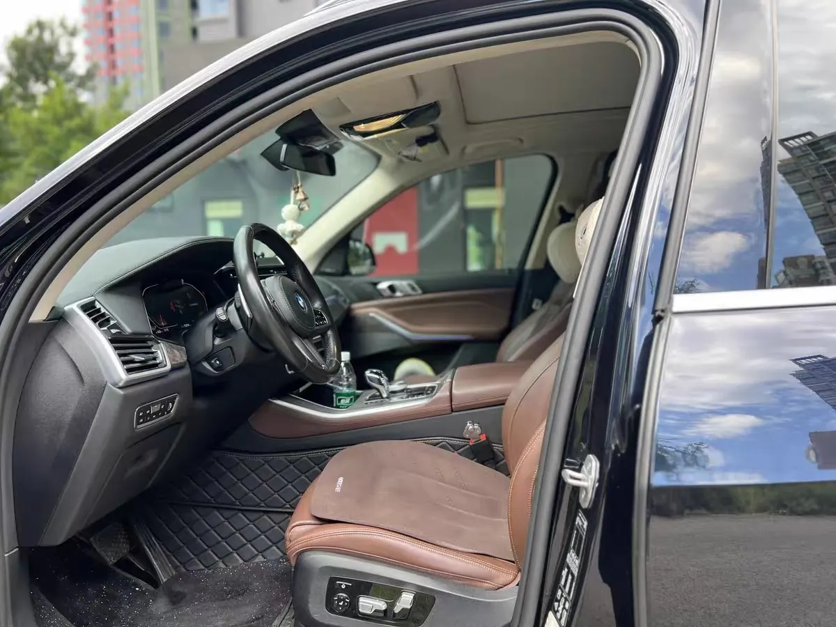 BMW 2023 X5 xDrive30Li 48V 2.0T exclusive m sports obsidian night suit automatic gear 4