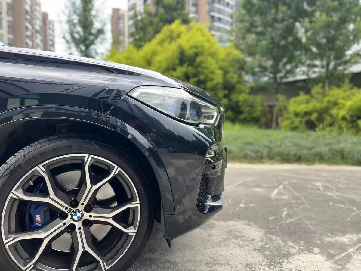 BMW 2023 X5 xDrive30Li 48V 2.0T exclusive m sports obsidian night suit automatic gear 6