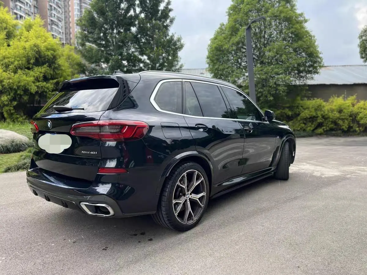 BMW 2023 X5 xDrive30Li 48V 2.0T exclusive m sports obsidian night suit automatic gear 8