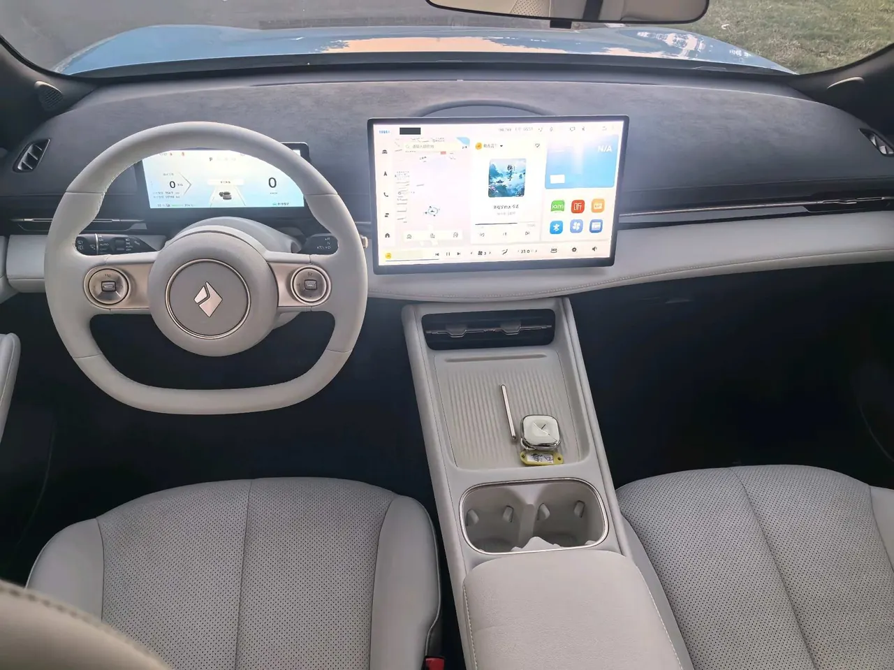 BaoJun 2024 Cloud Sea 600km Pure Electric Edition Automatic Gear 4