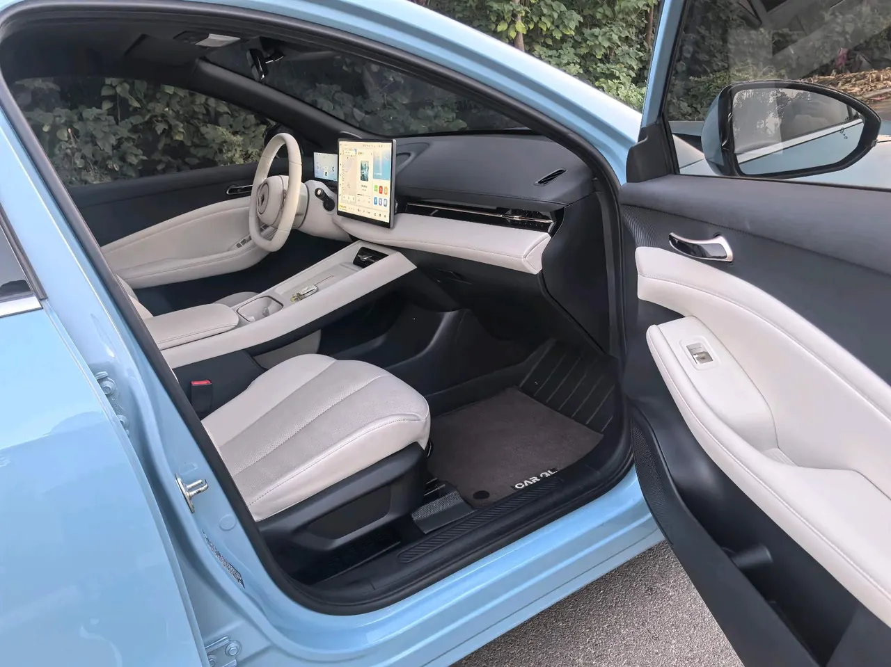 BaoJun 2024 Cloud Sea 600km Pure Electric Edition Automatic Gear 5