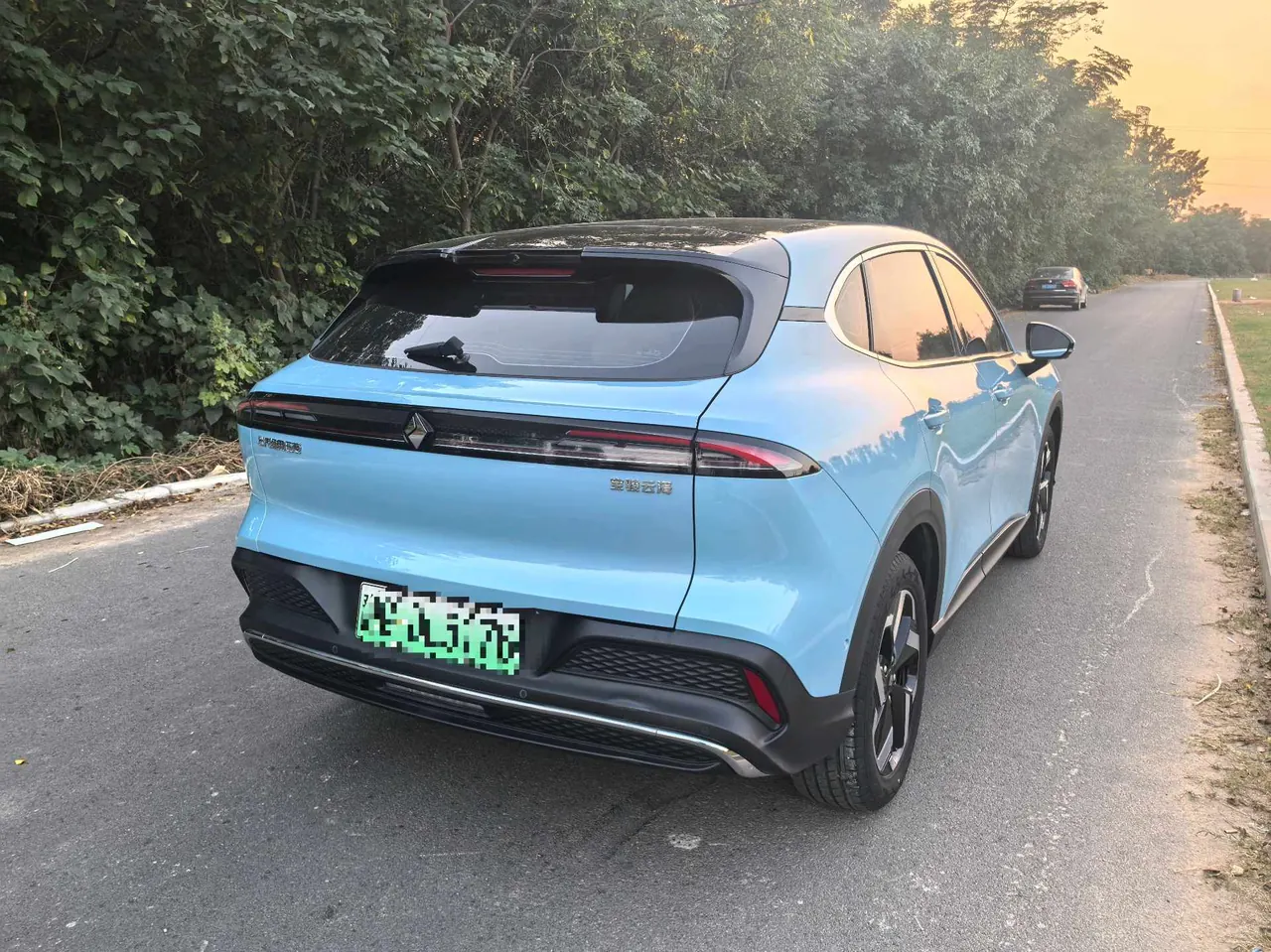 BaoJun 2024 Cloud Sea 600km Pure Electric Edition Automatic Gear 9