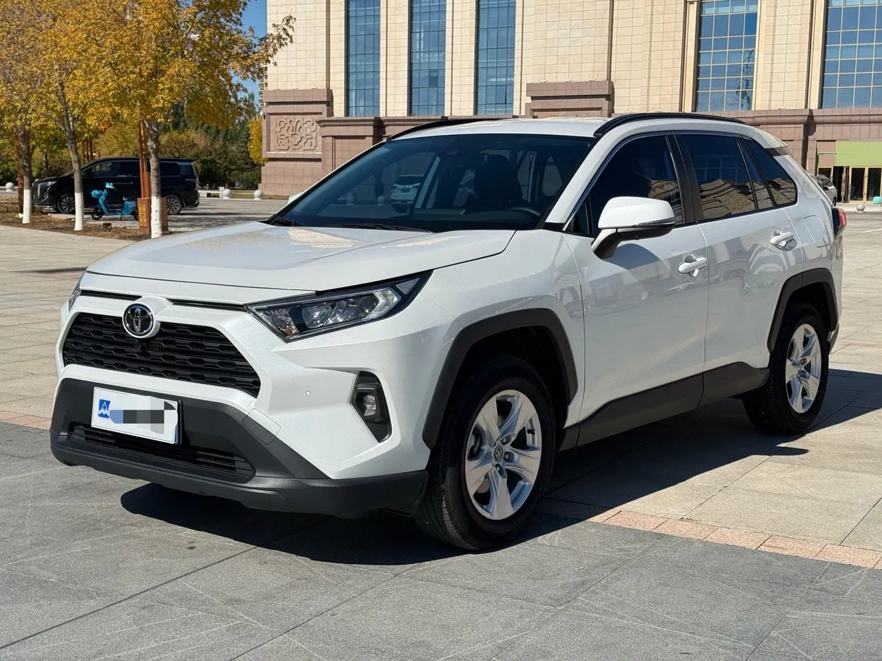 Open image lightbox: Toyota 2024 RAV4 Rongbo 2.0 Stepless Two-Drive City Edition Automatic Gear
