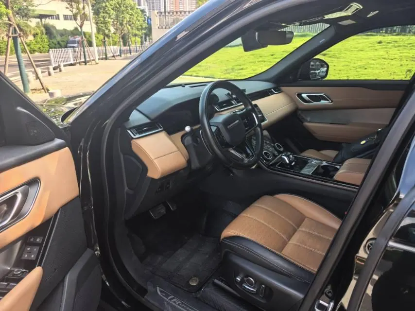 Land Rover Range Rover Star Vein (Imported) 2022 Range Rover Star Vein 2.0T 250PS Gold Collector's Edition Automatic Gear 3