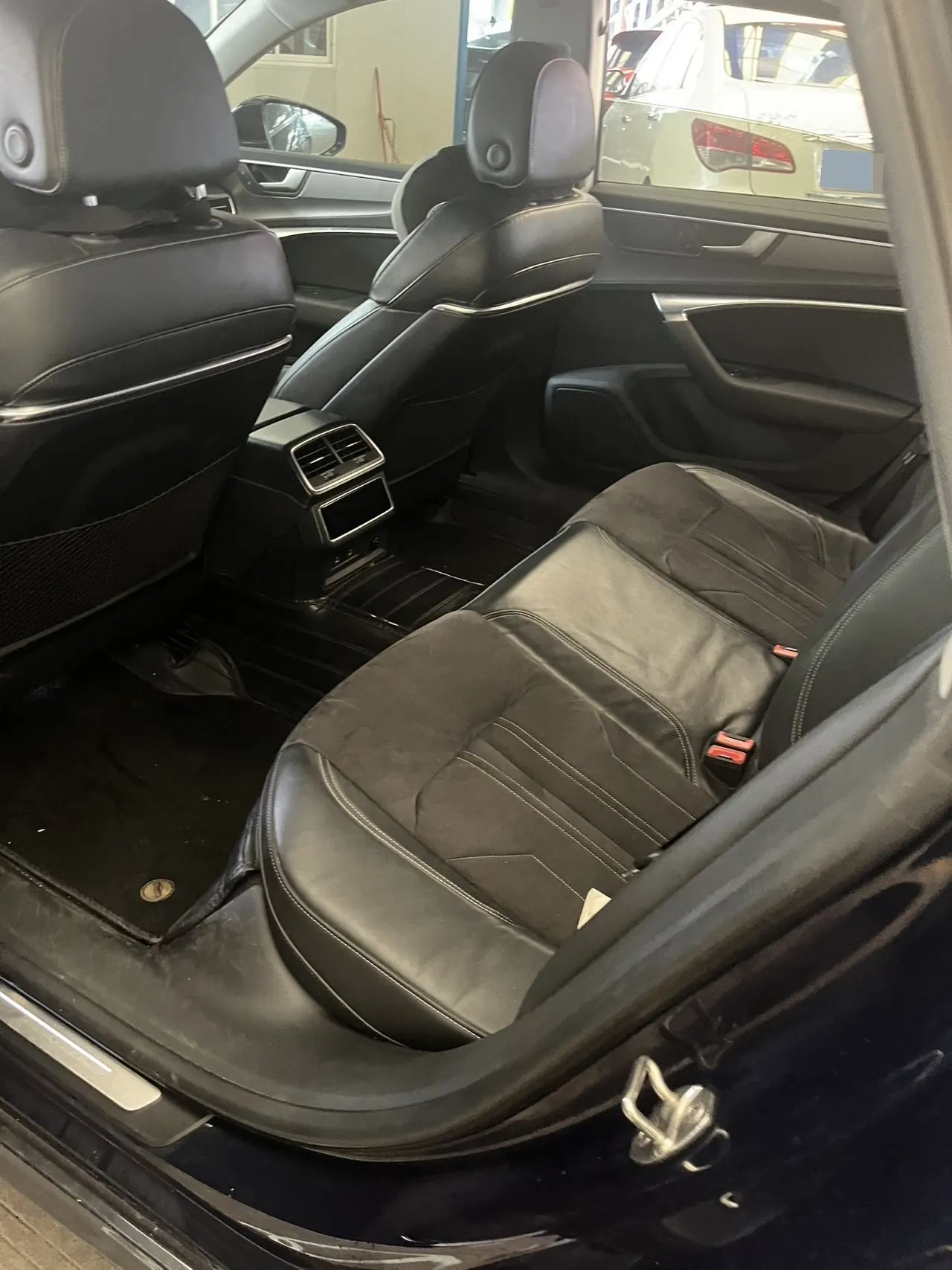 Audi 2022 A7L 2.0TFSI 45TFSI S-line Zhumeng New Edition Automatic Gear 4
