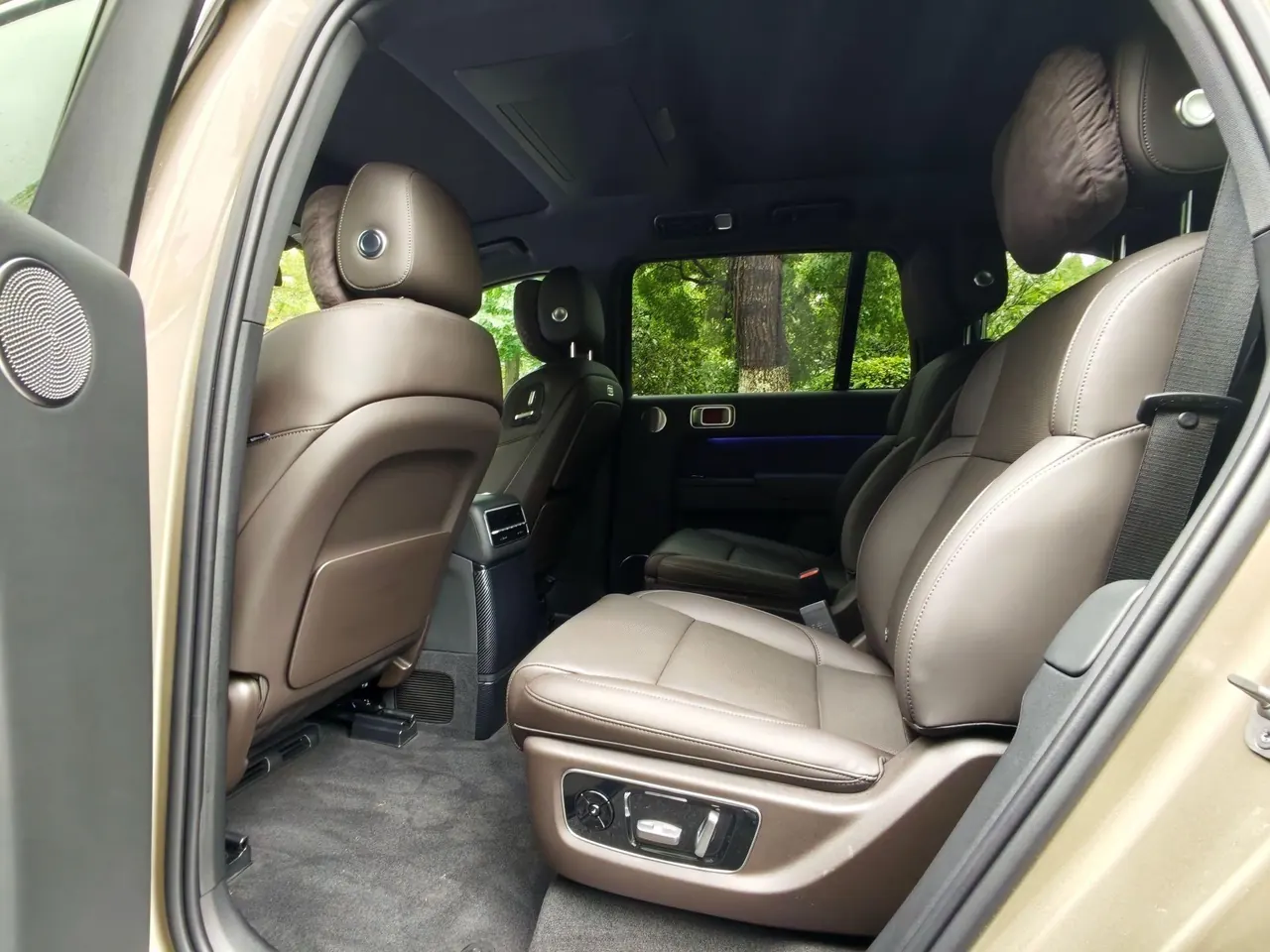 Li 2022 L9 1.5T Max Edition Automatic Gear 6