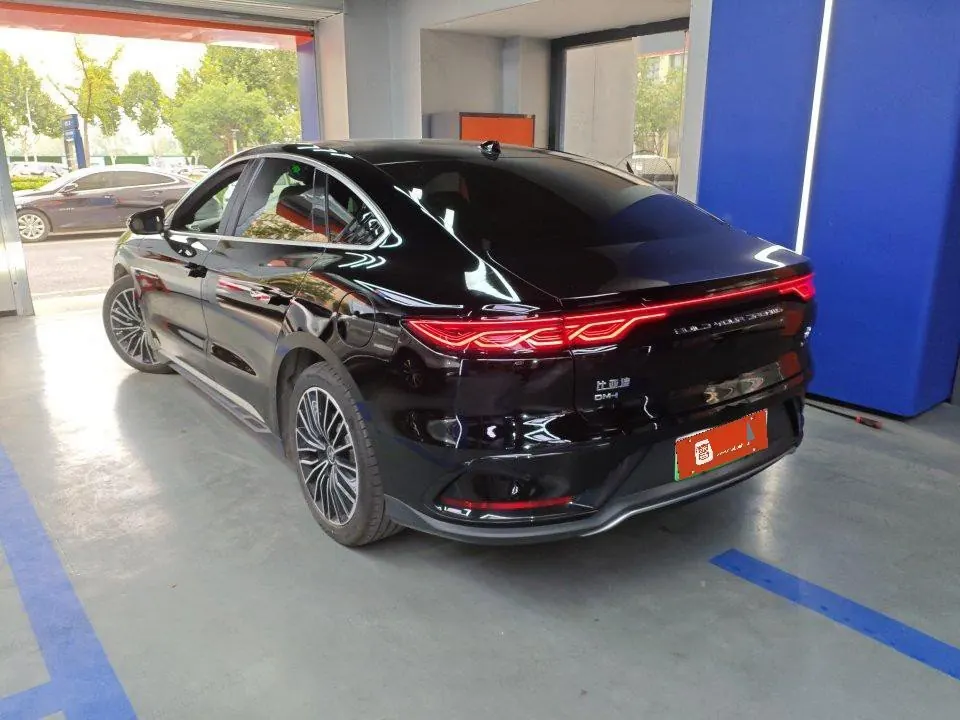 BYD 2025 Han DM-i 1.5T stepless smart driving version 125KM laser Radar flagship automatic gear 6