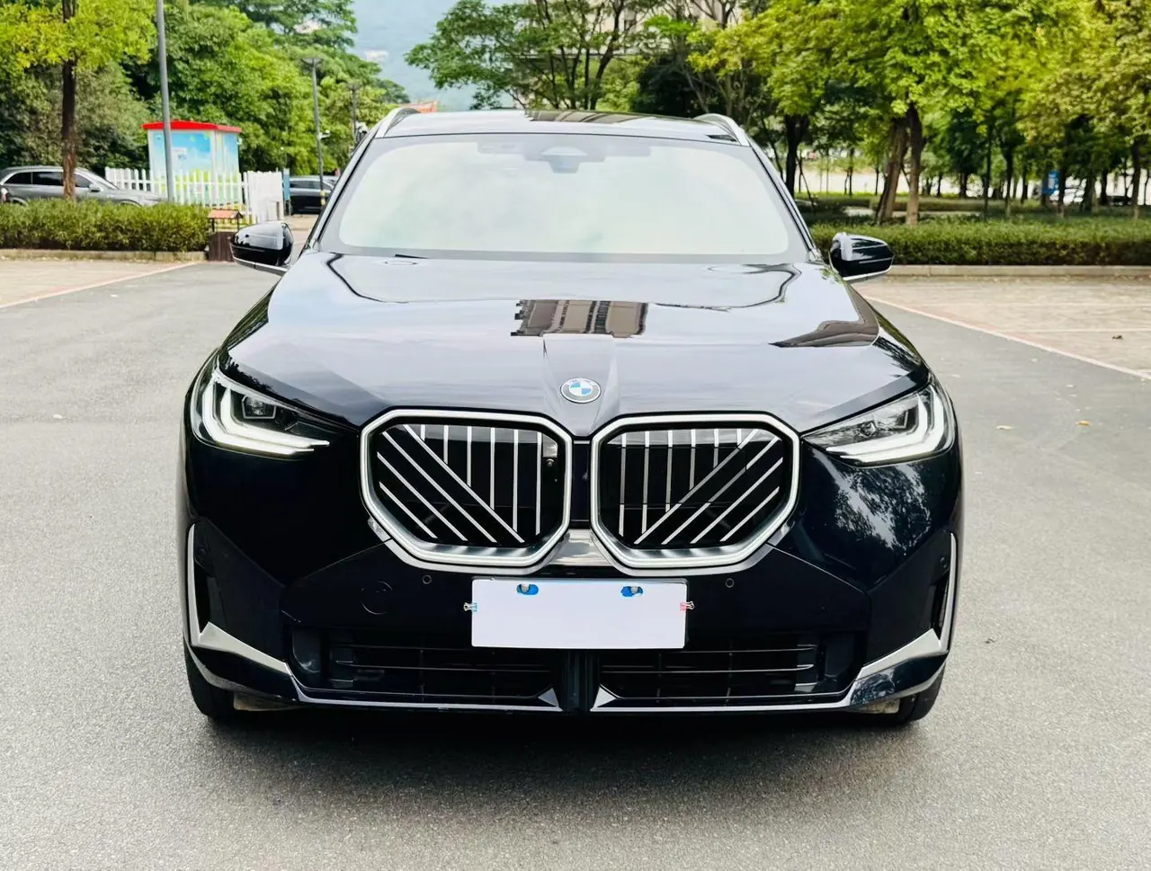 BMW 2025 X3 xDrive30L 2.0T Leading M Sports Obsidian Night Suit Automatic Gear 3