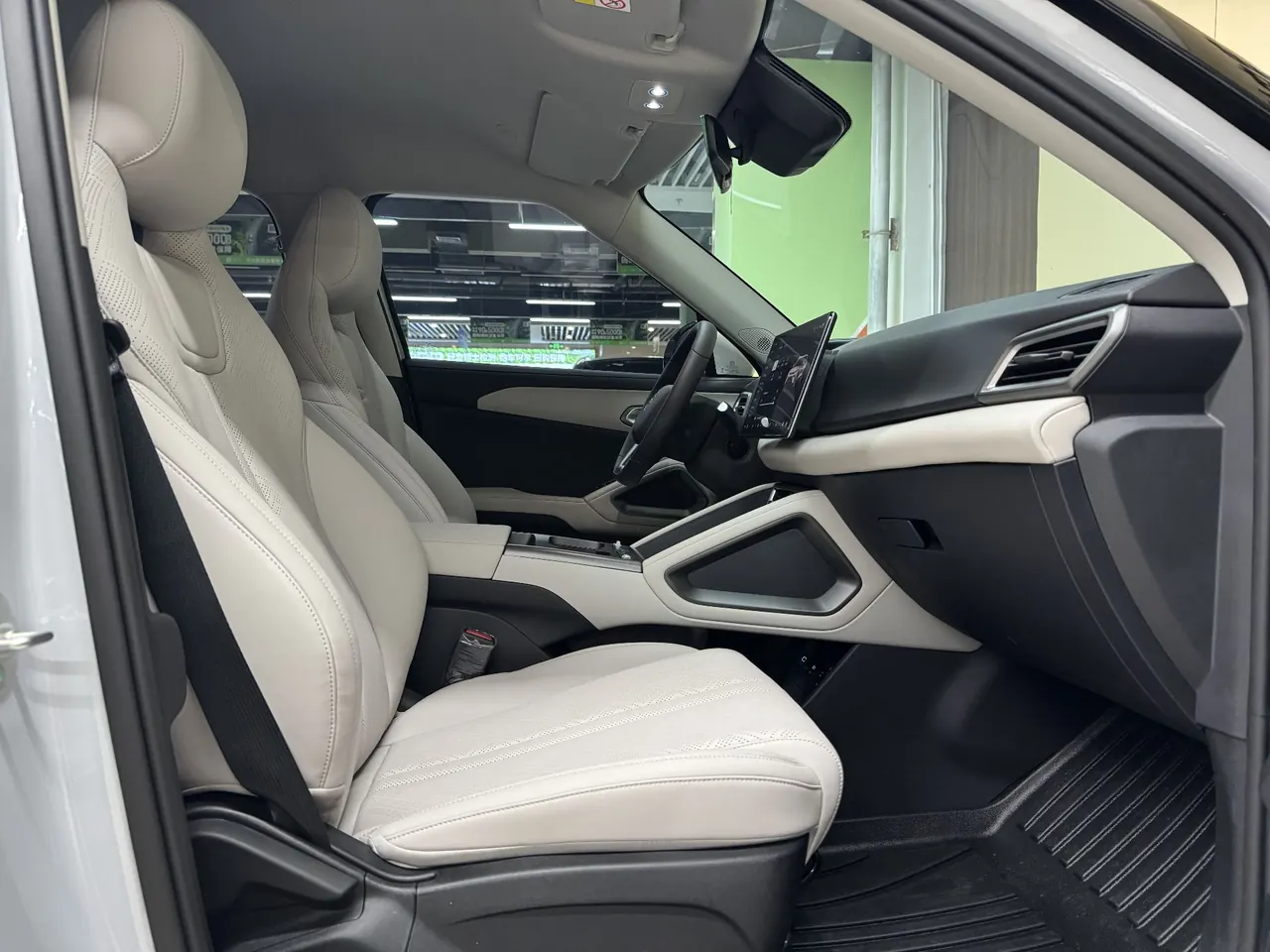 BYD 2025 Yuan UP Smart Driving 401KM Vital Automatic Gear 10