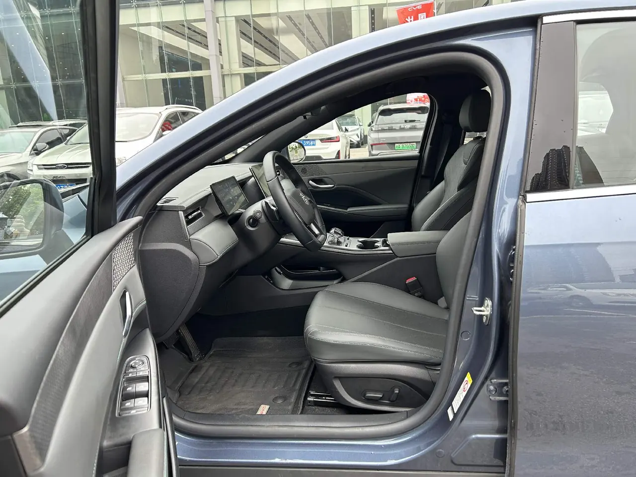 BYD 2025 Qin PLUS DM-i 1.5 stepless smart driving version 120KM Exceed automatic gear 3