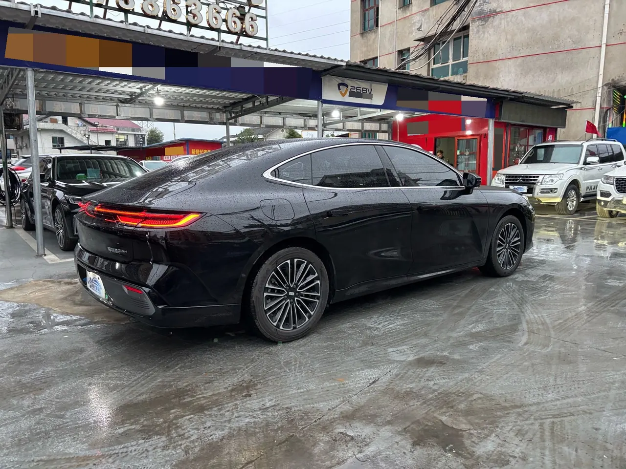 Geely Galaxy 2025 Xingyao 8 EM-i 1.5 130km Premium Edition Automatic Gear 10