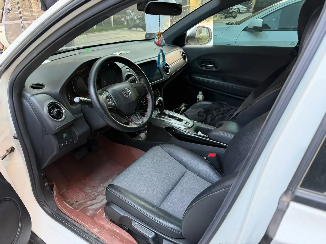 Honda 2021 XR-V 1.5 Stepless Comfort Edition Automatic Gear 3