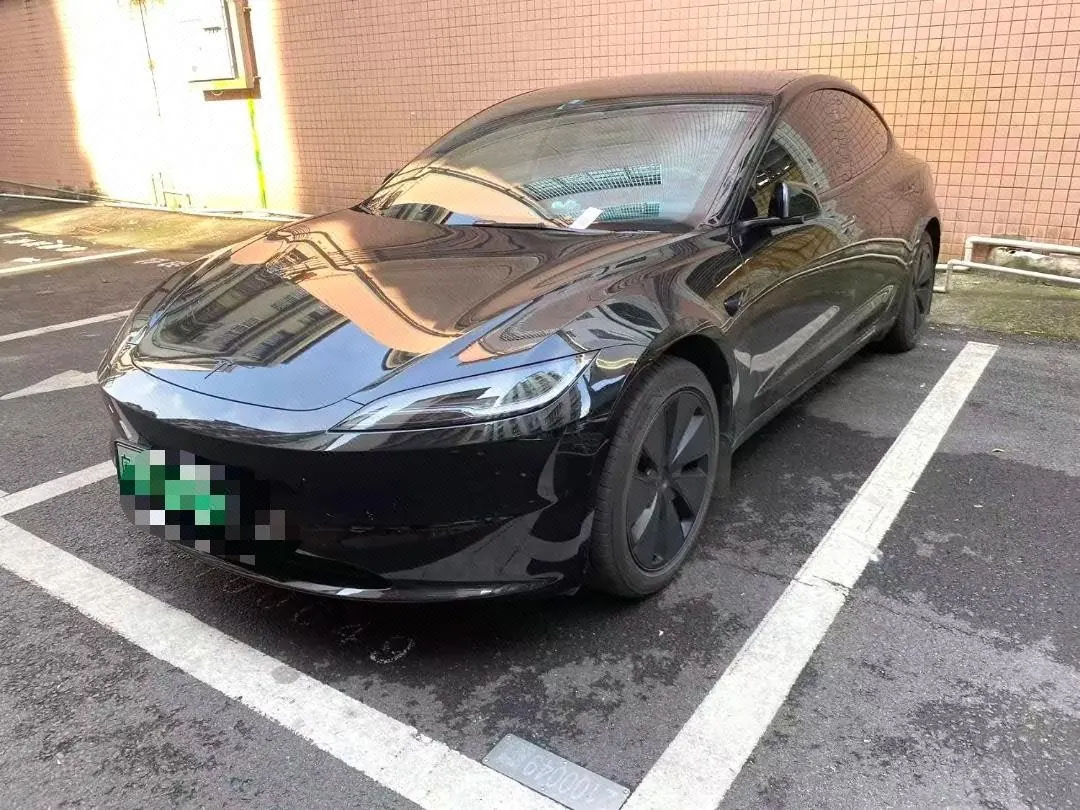Open image lightbox: Tesla 2025 Model 3 Long Endurance Rear Wheel Drive Automatic Transmission