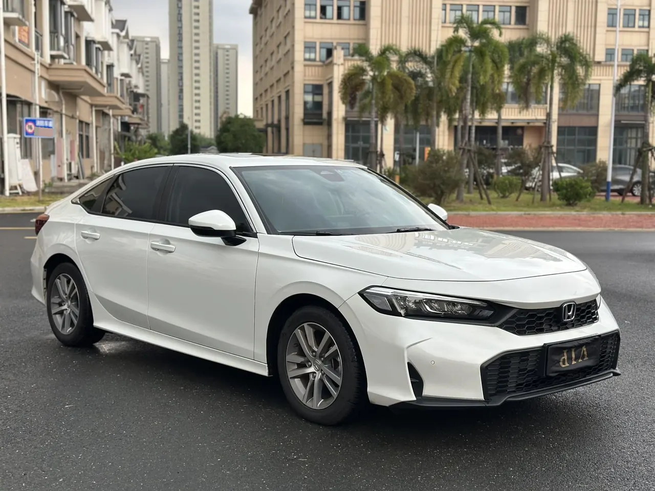 Honda 2025 Civic 1.5T Stepless 240TURBO Zhiqu Plus Automatic Gear 3