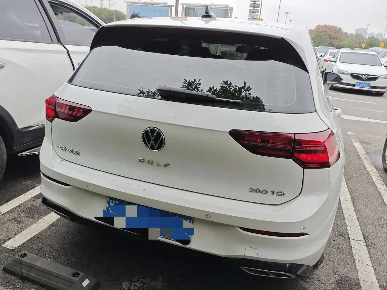 Volkswagen 2021 Golf 8 R-Line 1.4TSI 280TSI Automatic 2