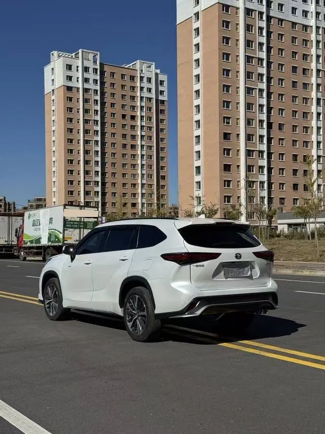 Toyota 2024 Crown Land Release HEV 2.5 Stepless Four-wheel Drive Flagship Automatic Gear 8